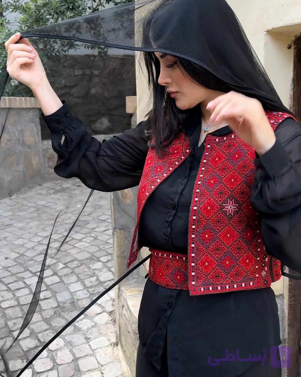 جلیقه زنانه طرح سوزندوزی مدل میناب
