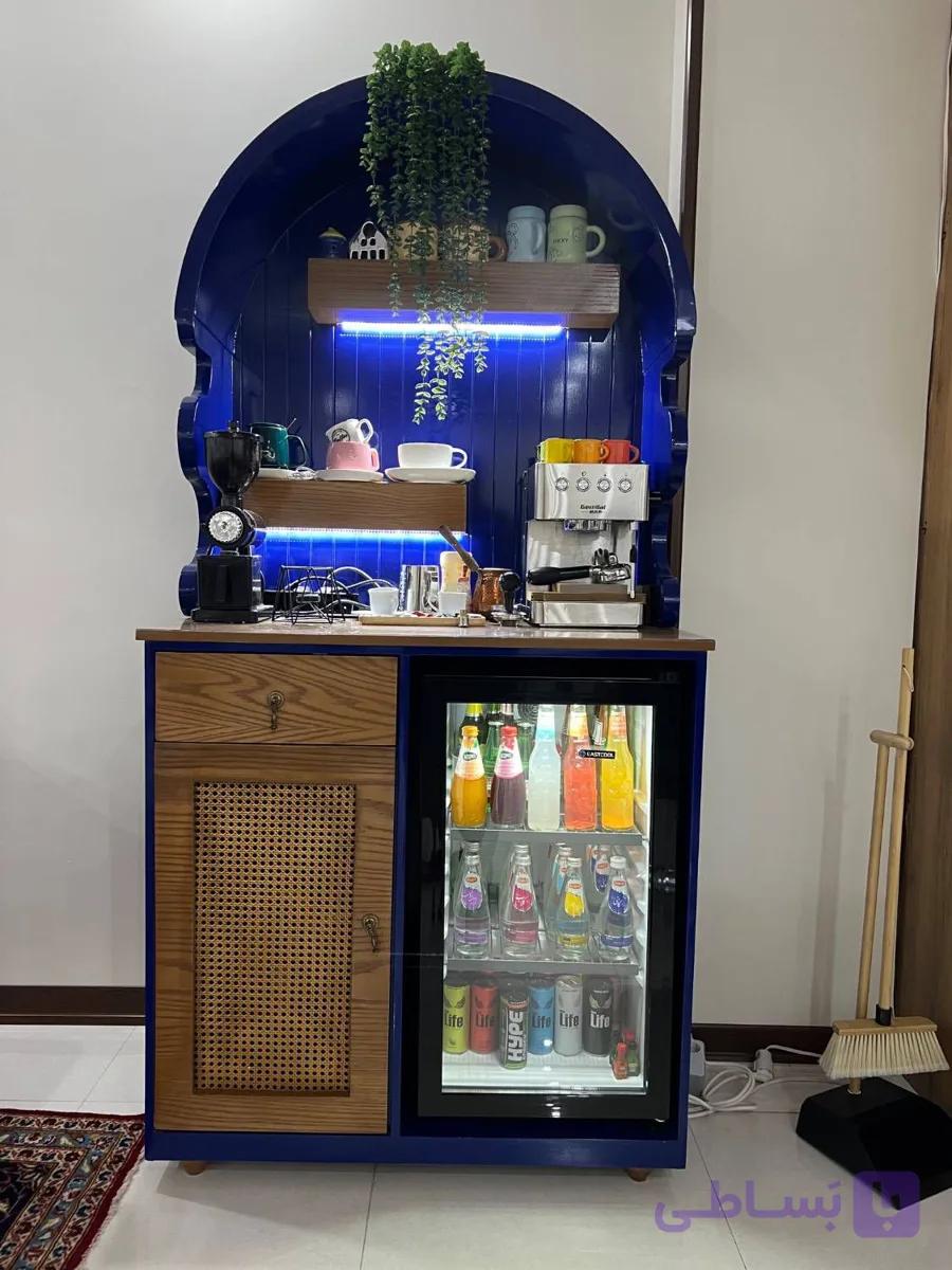 کافی بار مدرن ویترینی لوکس مدل 101روکش طبیعی چوب بلوط با قوس آرک ، دارای نورپردازی و LED و فضای نمایش گسترده
