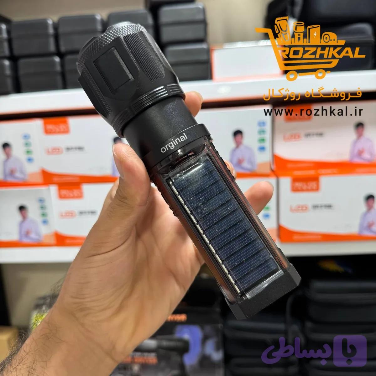 چراغ قوه خورشیدی تاکتیکال و چندکاره اسمال سان مدل ZY-X46 با برد 750 متر و شارژدهی بسیار بالا — تصویر 1
