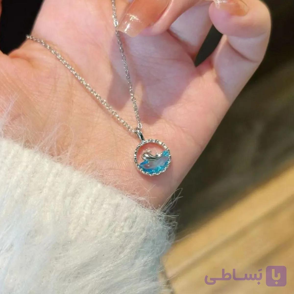 گردنبند وال