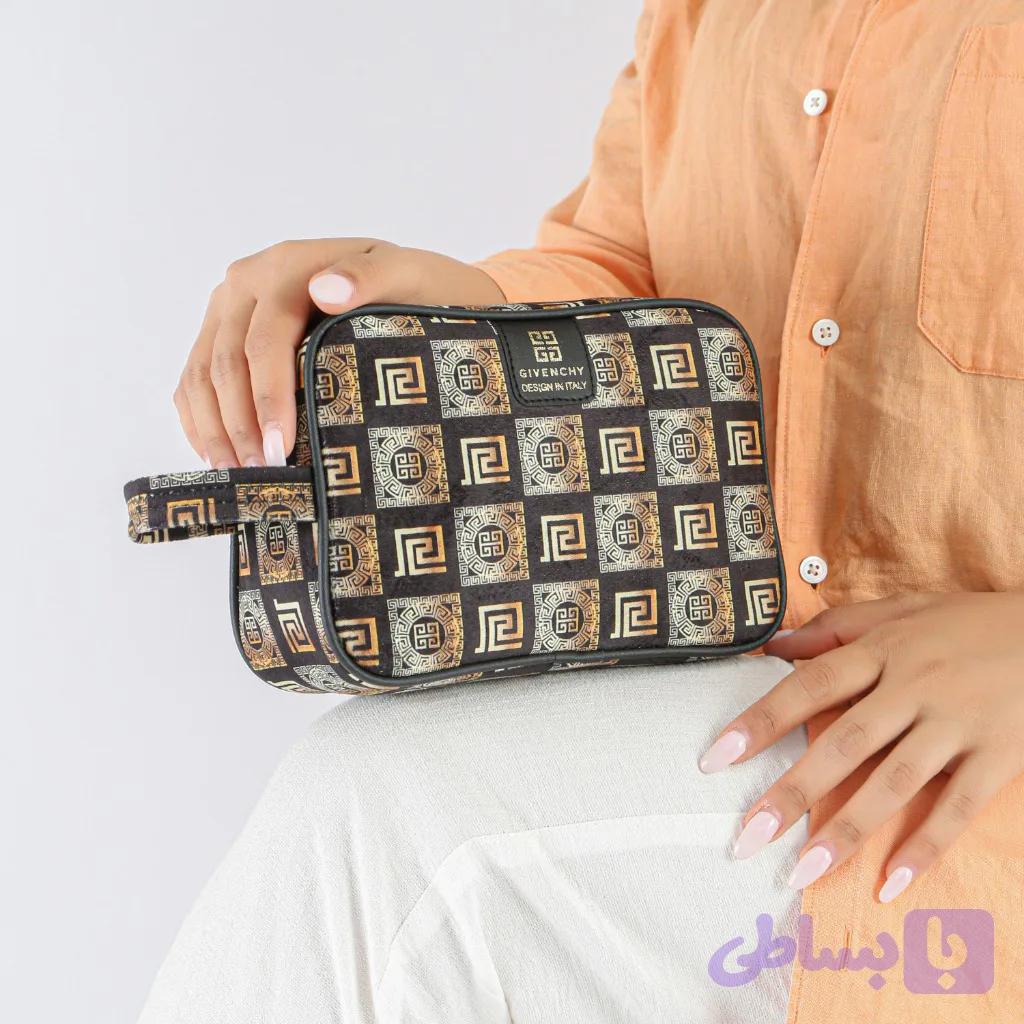 کیف آرایشی تک زیپ سه بعدی — تصویر 1