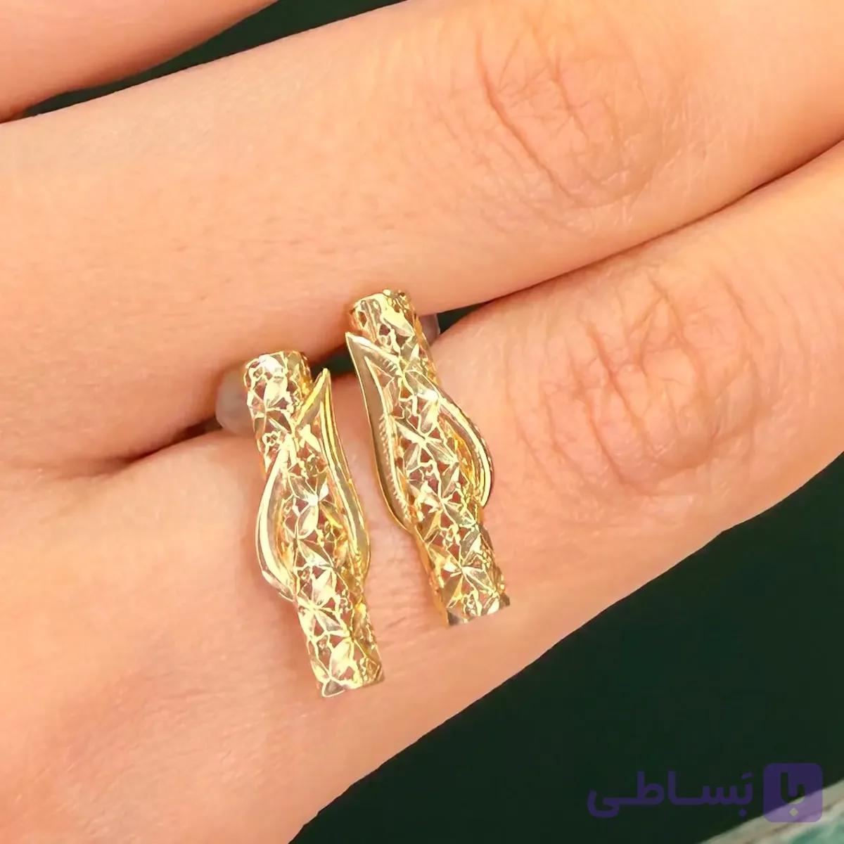 گوشواره طلا 18 عیار میخی وزن 1.510 گرم اجرت ساخت ۸ درصد کد GD01 000194