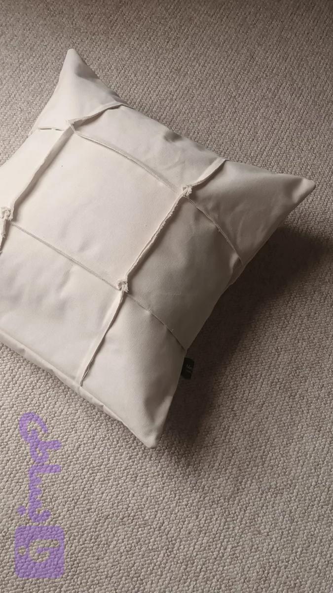 کوسن کتان مدل مربع بزرگ روریشه برند نخ سفید رنگ شیری سایز 50*50
