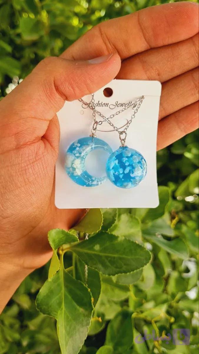 گردنبد شکوفه ای گوی و ماه