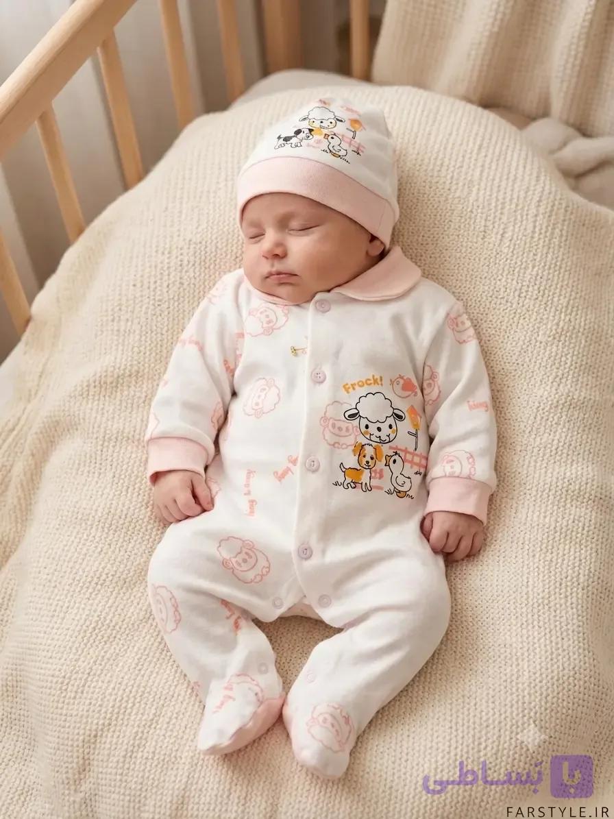 سرهمی نوزادی نخی دکمه دار طرح بره و جوجه مدل Little Lamb رنگ صورتی (سایز 0 تا 6 ماه) — تصویر 1