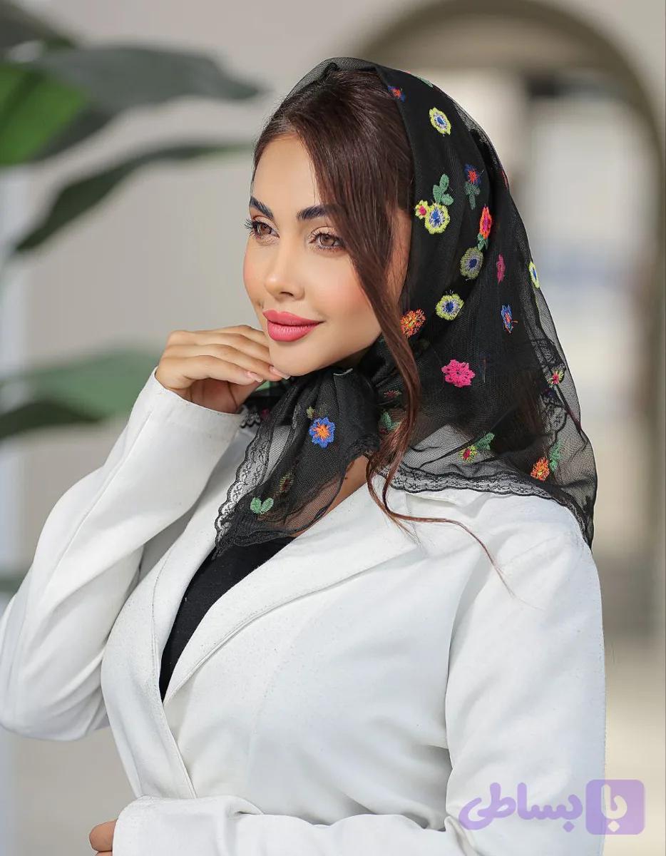 مینی اسکارف توری ۴گوش طرح بابونه با حاشیه دانتل