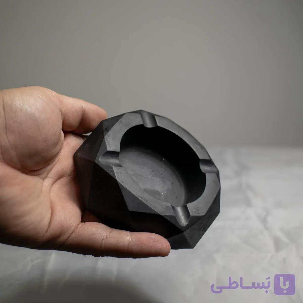 زیرسیگاری طرح شش‌ضلعی — تصویر 1