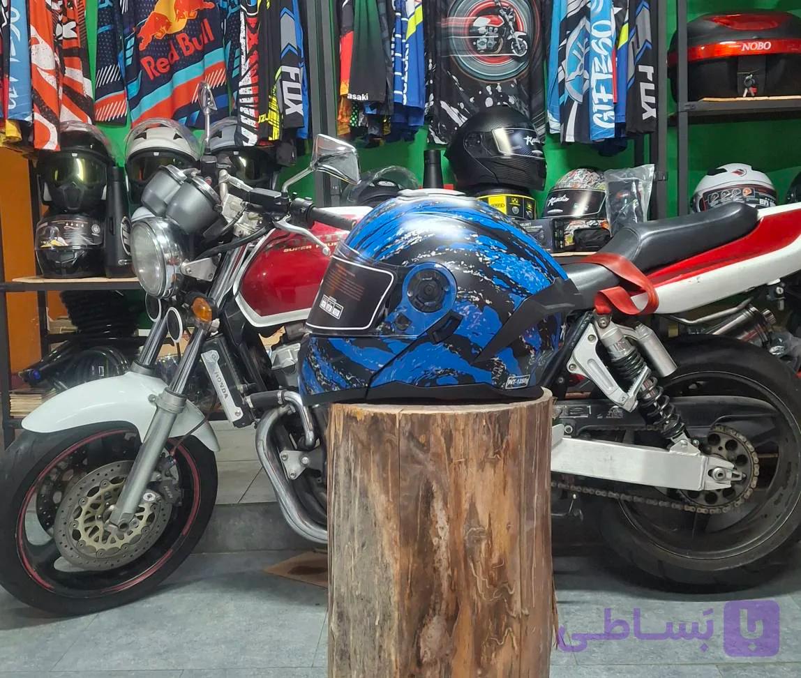 کلاه کاسکت فک متحرک ردلاین ۹۳۹ طرح آبی مشکی طلق دودی بلوتوثی — تصویر 1
