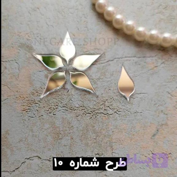 آینه پلکسی طرح برگ کشیده