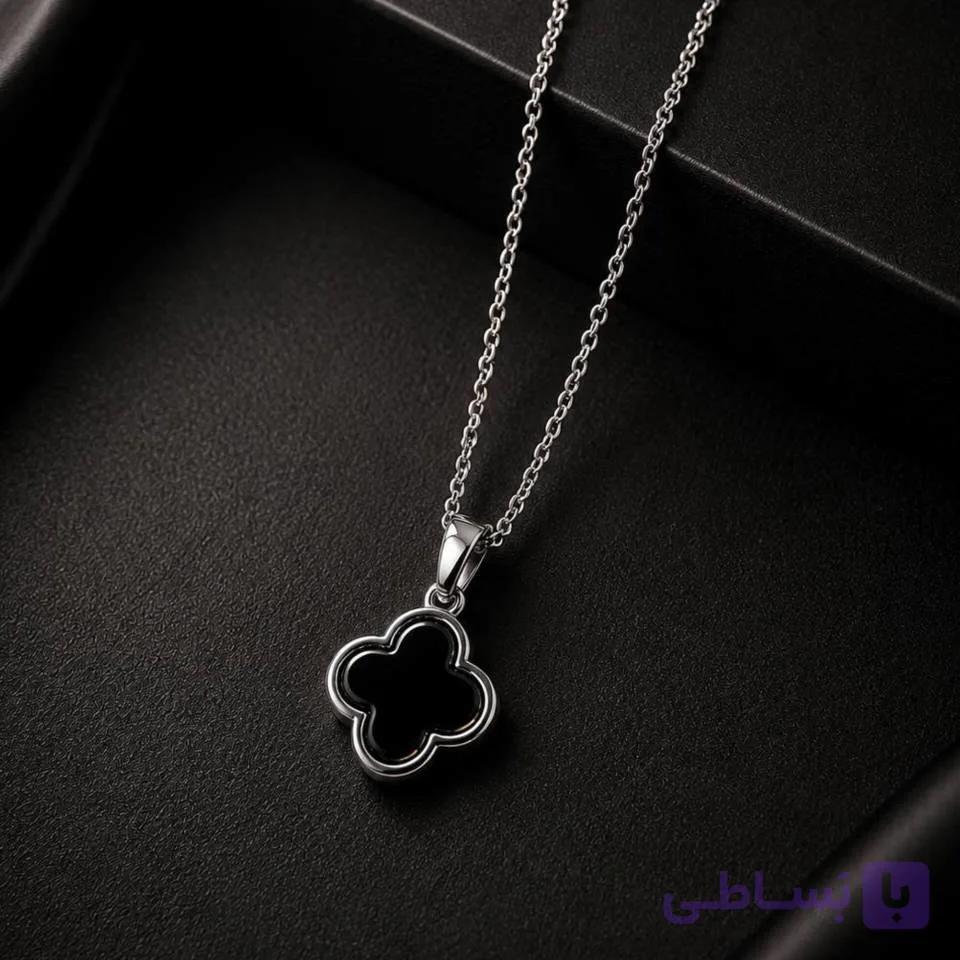 گردنبند ون کلیف نقره‌ای مشکی