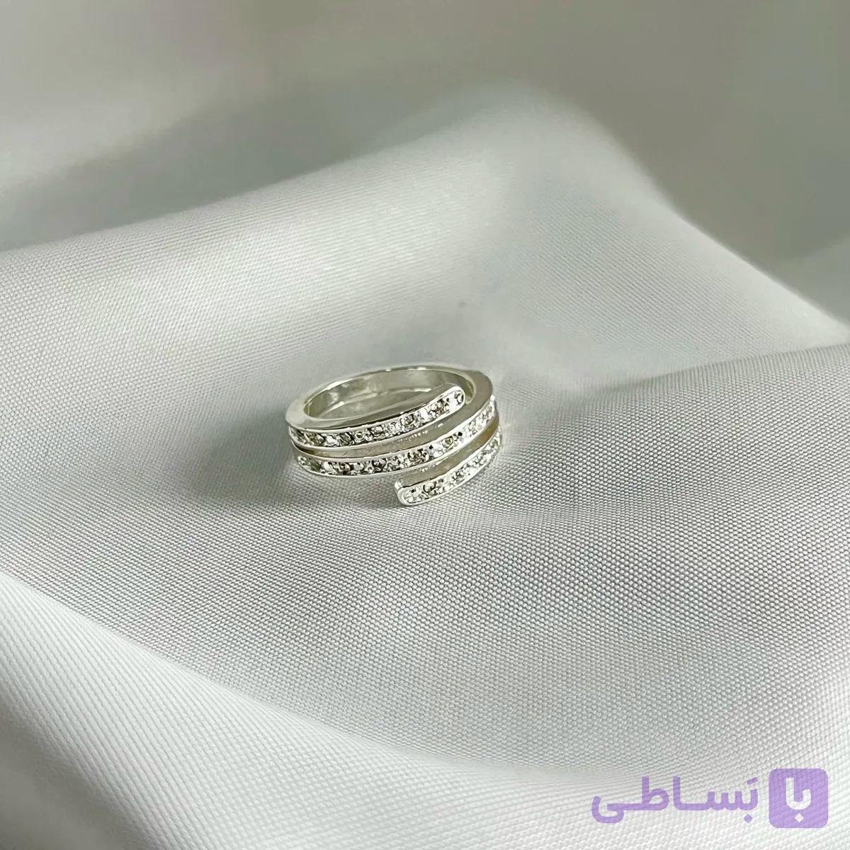 انگشتر وارداتی سه رج نقره ای نگین سواروفسکی ضد حساسیت هایکوالیتی