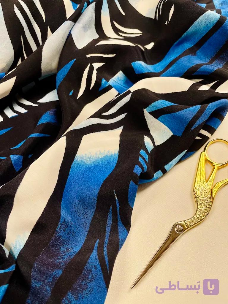 پارچه ویسکوز ابریشم چاپی طرح انتزاعی آبی مشکی ترک Silk Viscose Cobalt Nocturne — تصویر 1
