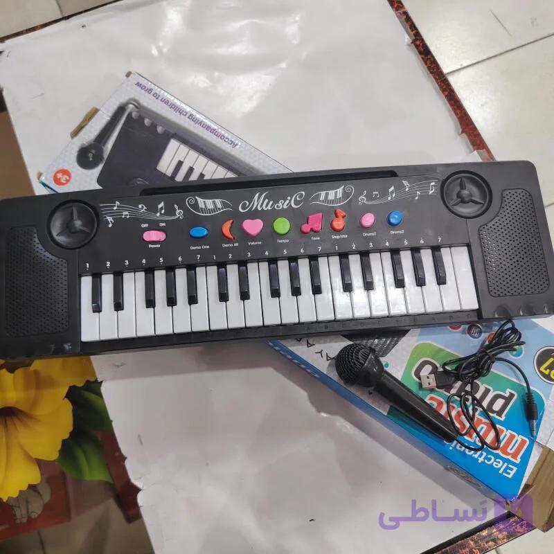 پیانو اسباب‌بازی موزیکال کودک همراه میکروفون — تصویر 1