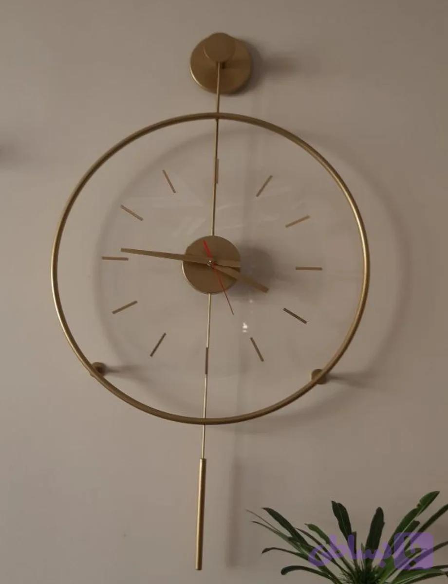 ساعت پلکسی دارمدرن