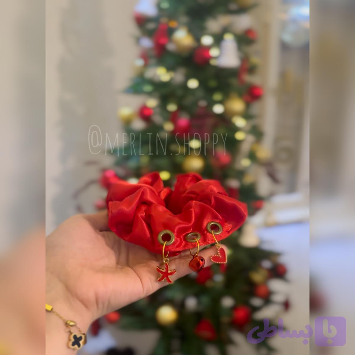 اسکرانچی ساتن آویز دار کریسمسی