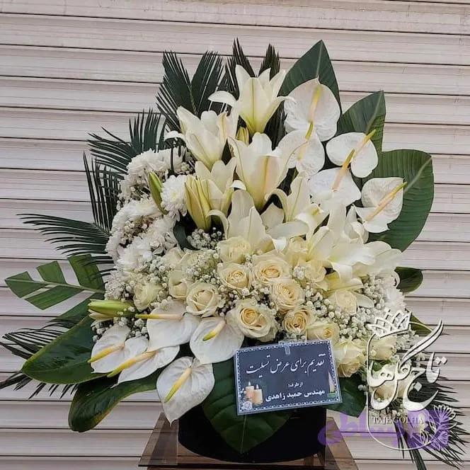 باکس گل تسلیت سفید مدل B013