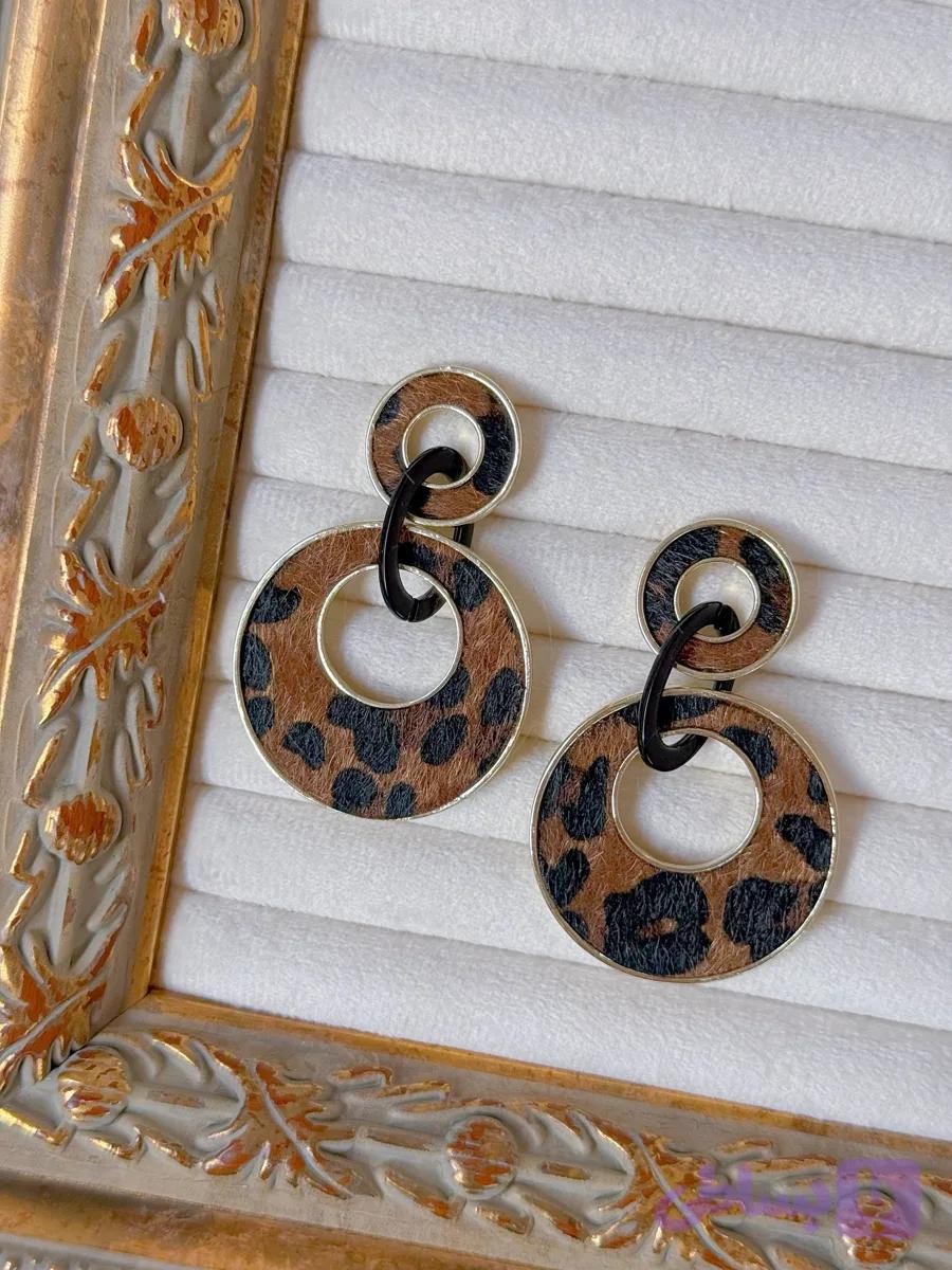 گوشواره آویز پلنگی مخملی