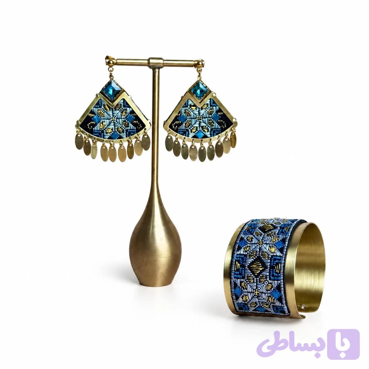 نیم ست گوشواره و دستبند — تصویر 1