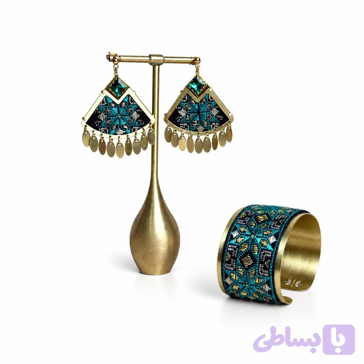 نیم ست گوشواره و دستبند — تصویر 1
