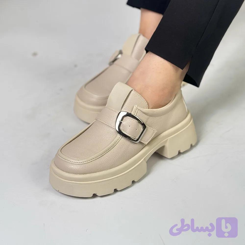 لوفر زنانه مدل بغل سگک زبانه اسپرت لژ ۵ سانتی — تصویر 1