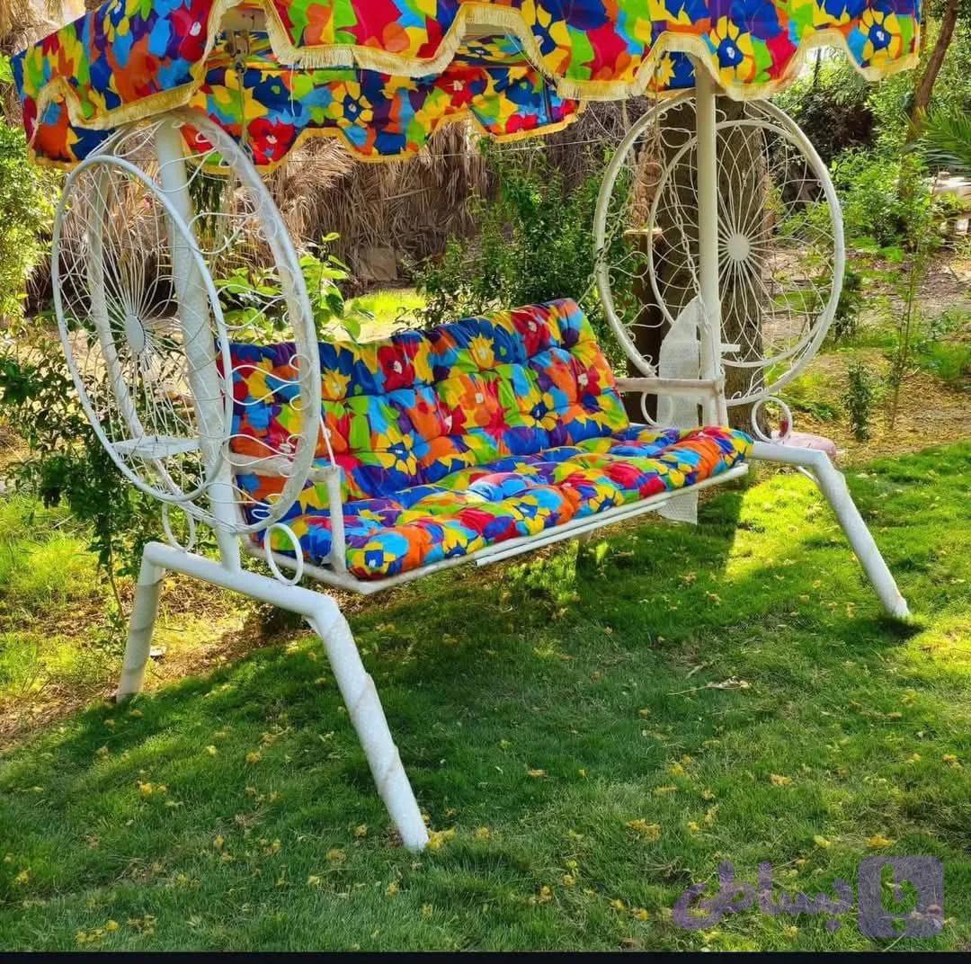 مبلمان باغی