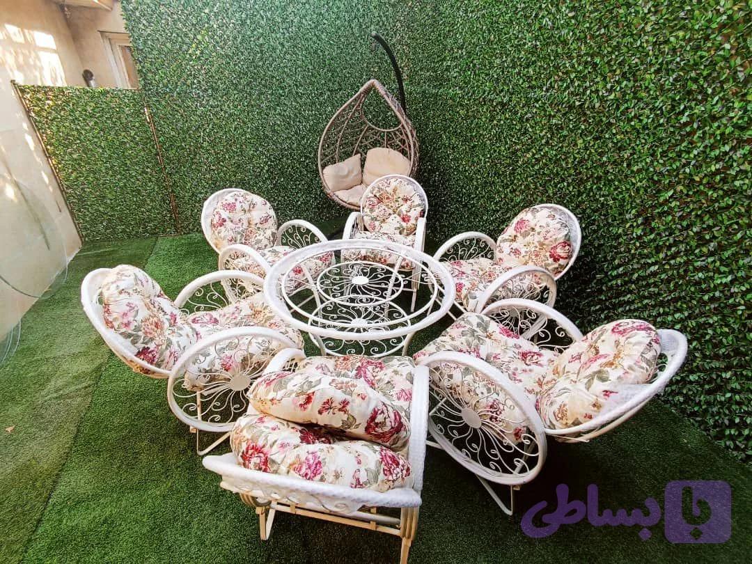 مبلمان باغی