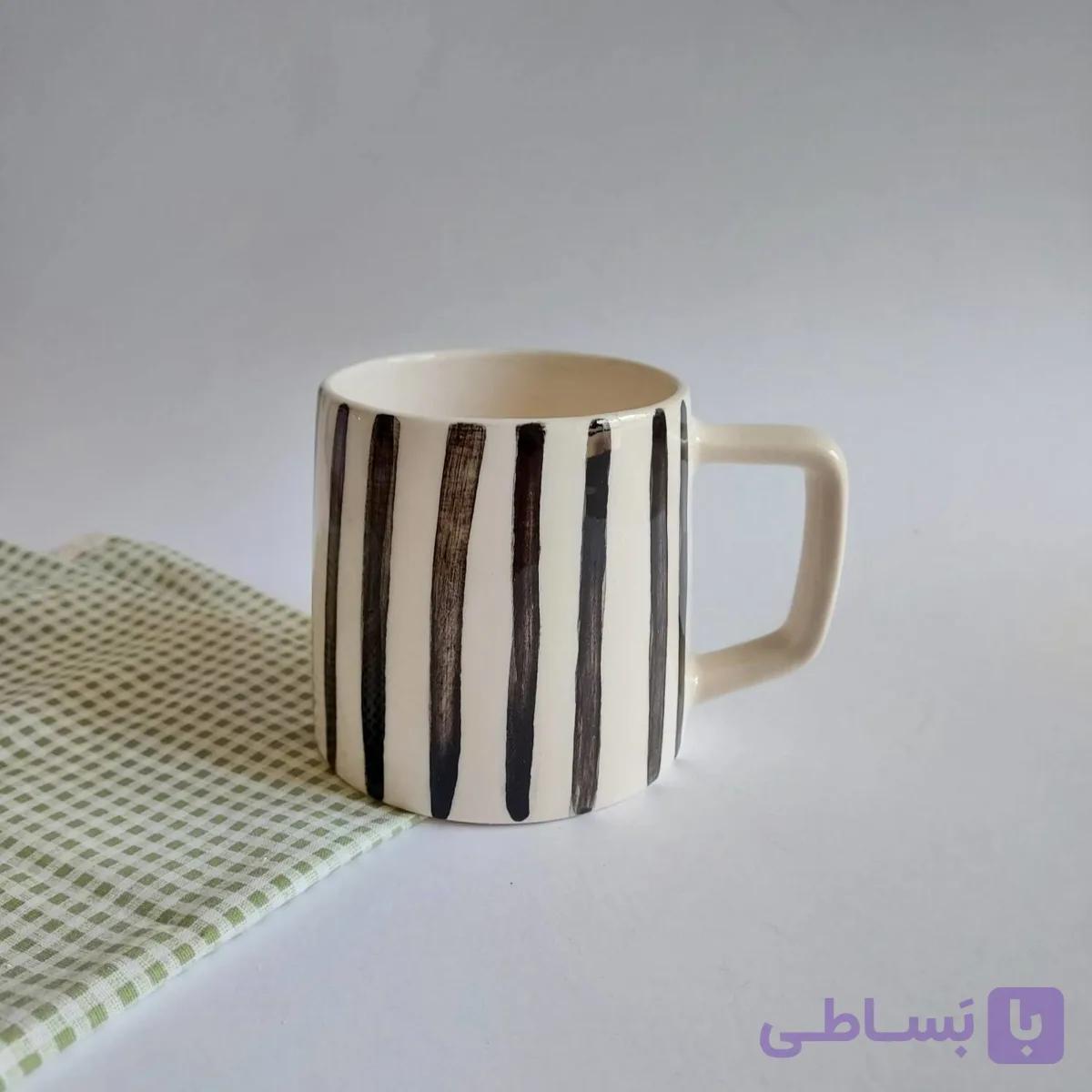 ماگ سرامیکی دست ساز – طرح مشکی خط دار — تصویر 1