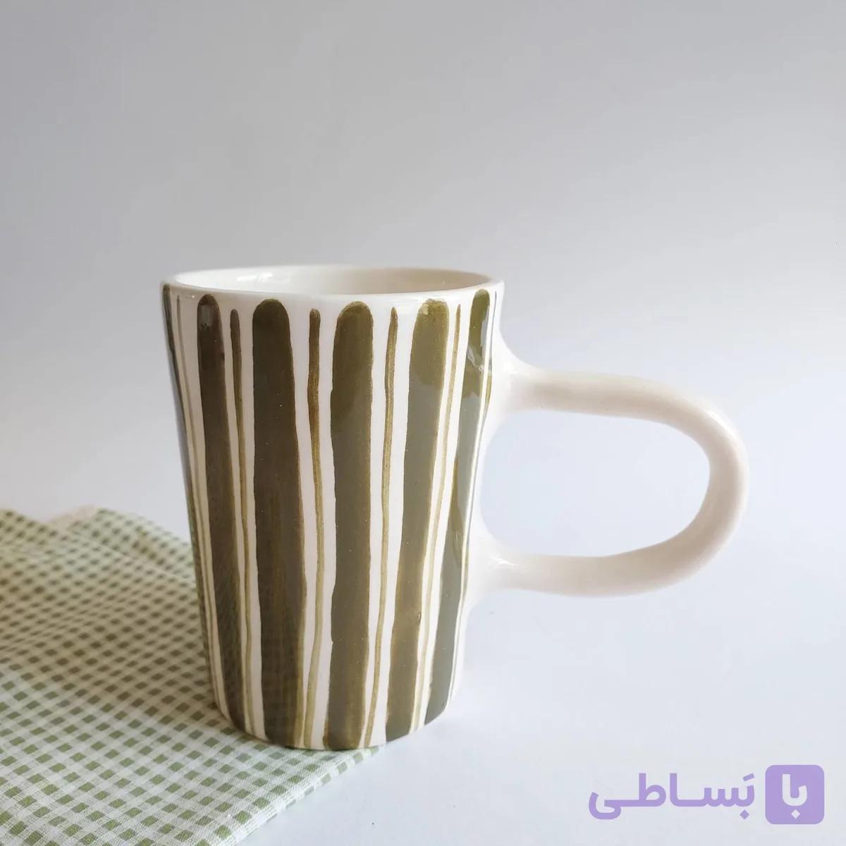 ماگ سرامیکی دست ساز – طرح خطوط سبز — تصویر 1