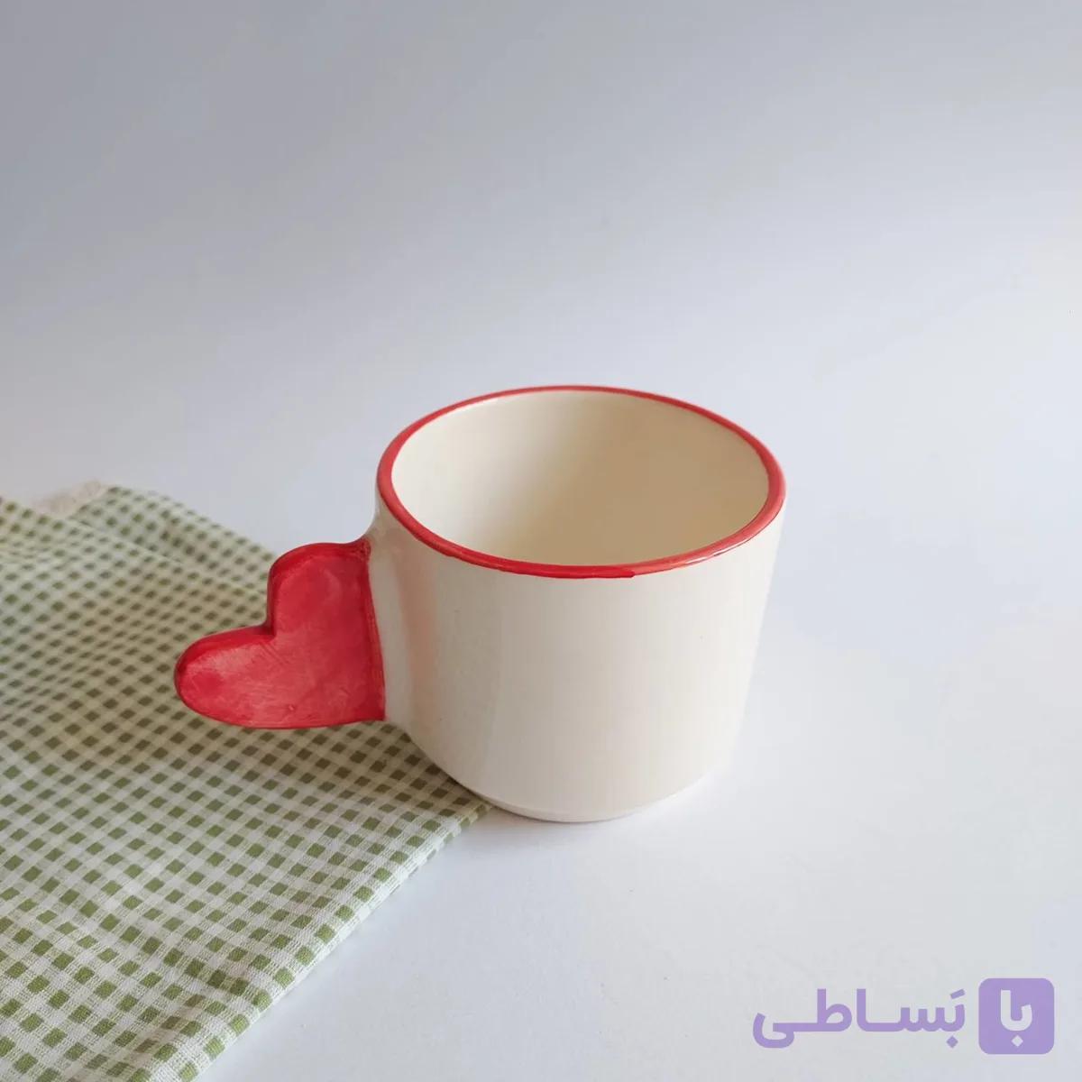 ماگ سرامیکی دست ساز – طرح دسته راه راه قرمز — تصویر 1