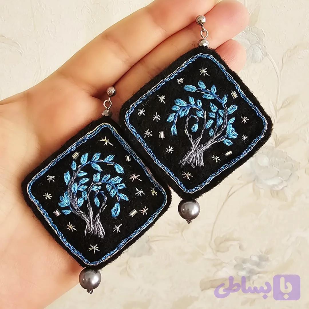 گوشواره گلدوزی زمزمه زمستان