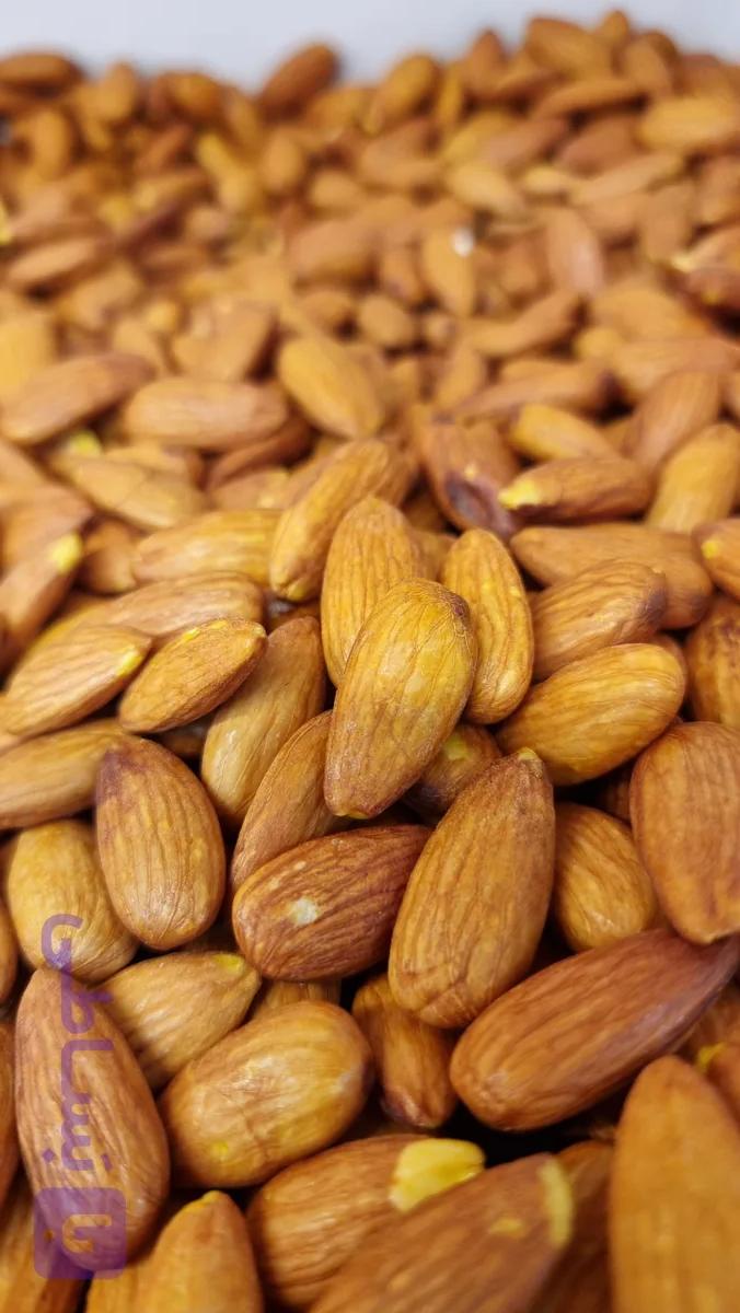 بادام درختی شور امریکایی (نیم کیلو)
