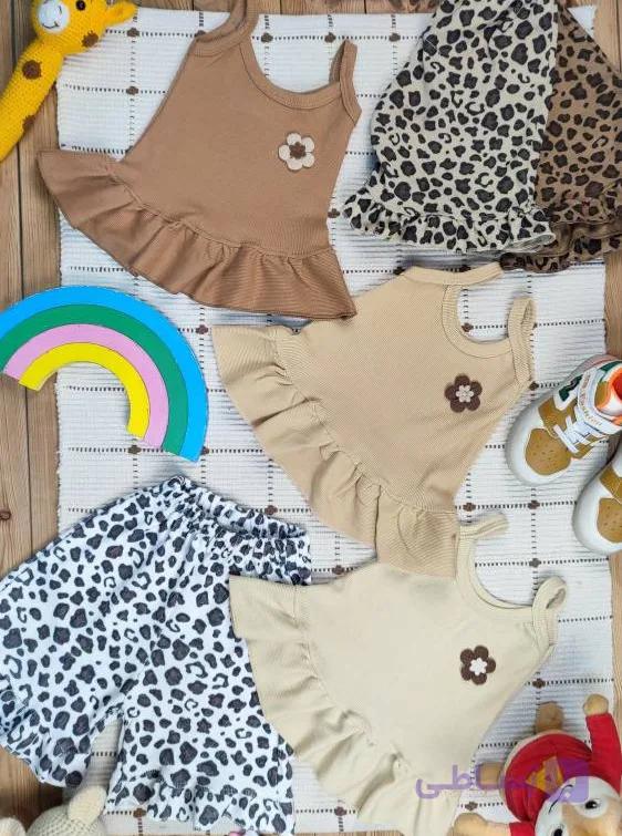 تاپ چین دار دخترانه با شلوارک چین دار طرح گل پلنگی — تصویر 1