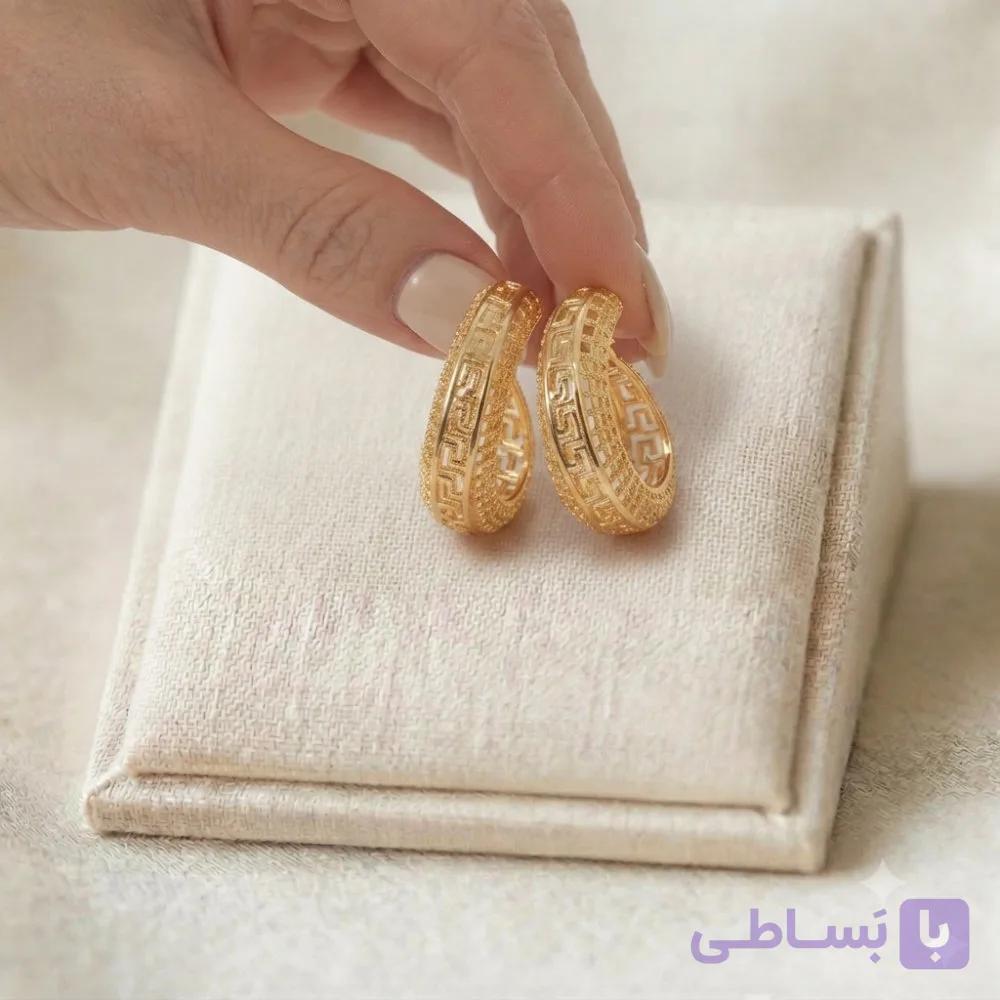 گوشواره مشبک طرح طلا ژِوپینگ مدل ورساچه — تصویر 1