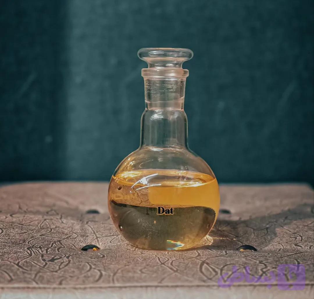 عطر دات چمپیون ، پلیس