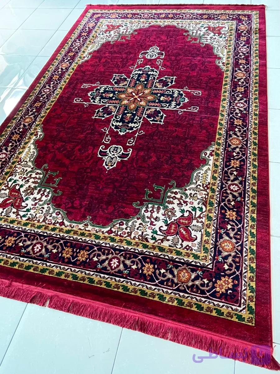 فرش کاشان گبه ماشینی زمینه زرشکی کد 4114