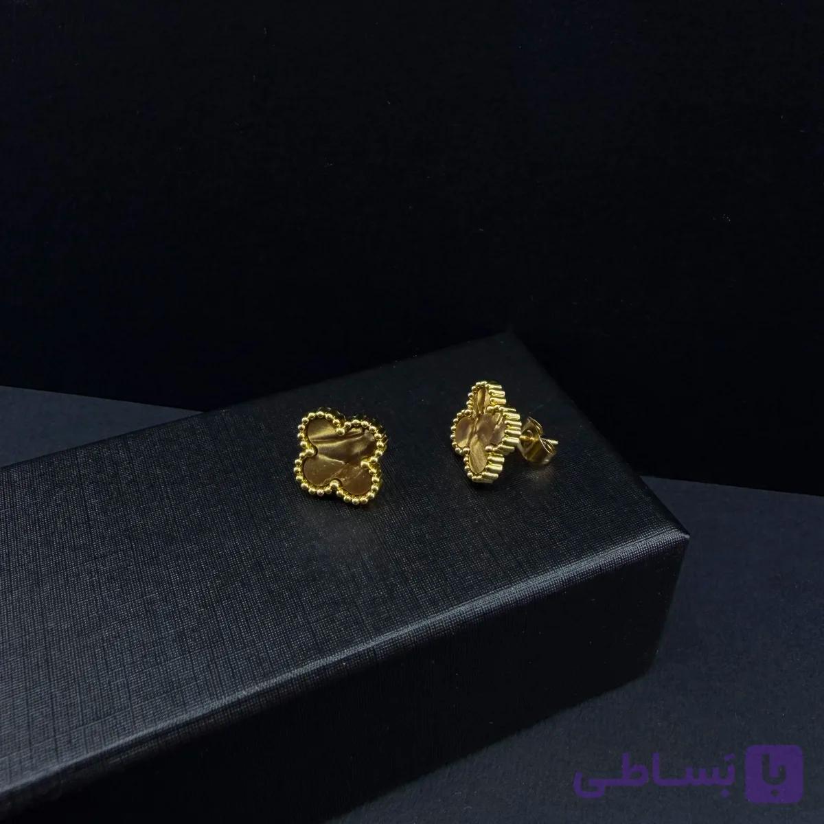 گوشواره میخی ونکلیف