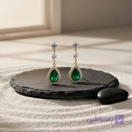 گوشواره‌ اشکی سبز زمردی
