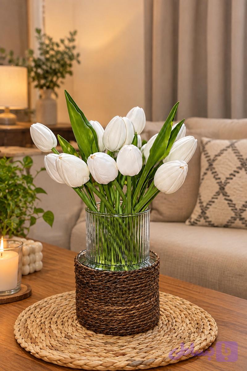 گلدان شیشه ای پایه حصیری