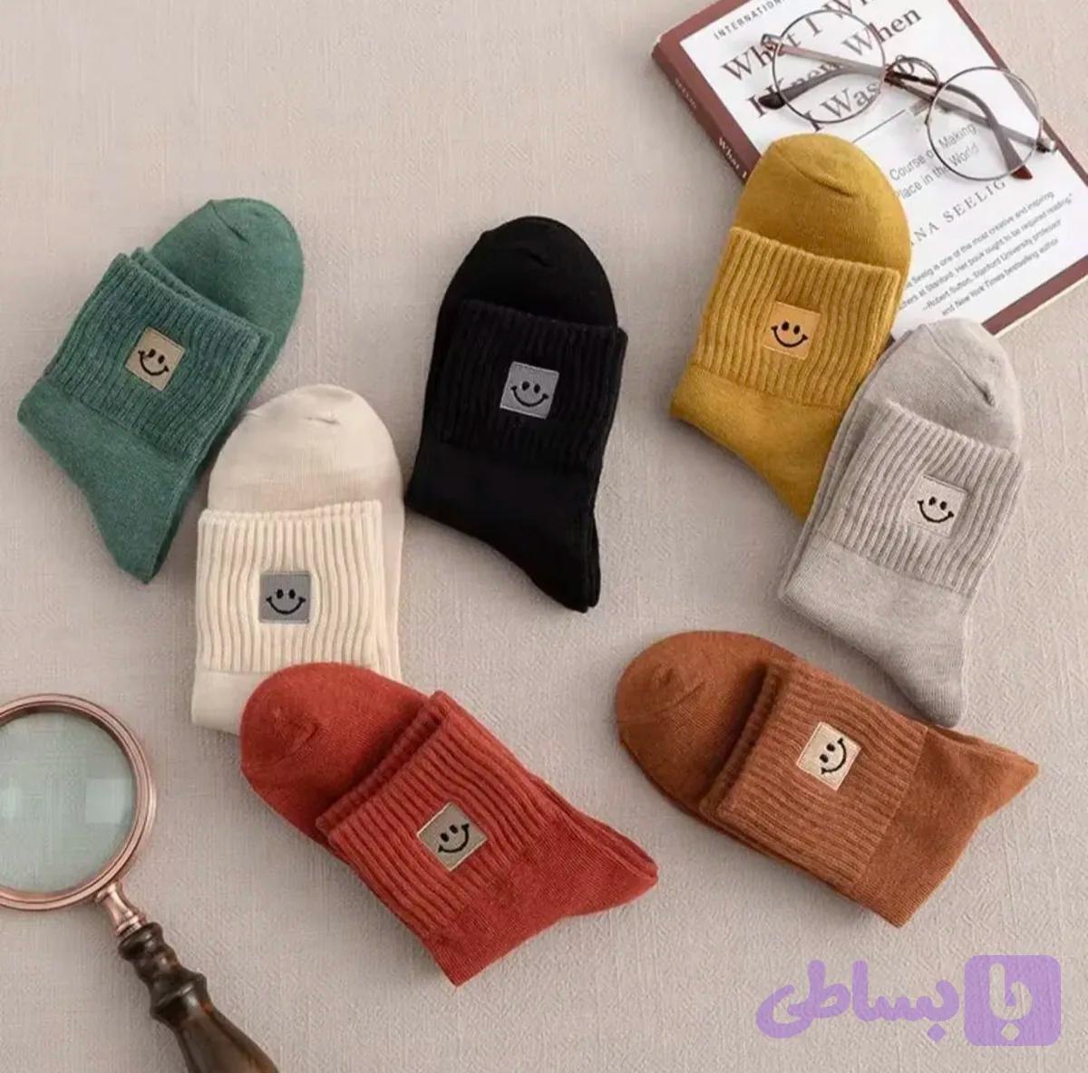 جوراب نیم ساق طرح لبخند پادورا