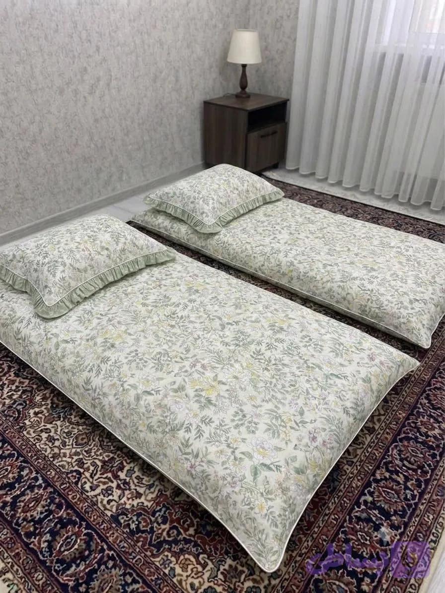 کاور تشک زیپدار دو رو به همراه ۲عدد روبالشی چین دار طرح نازی🌿