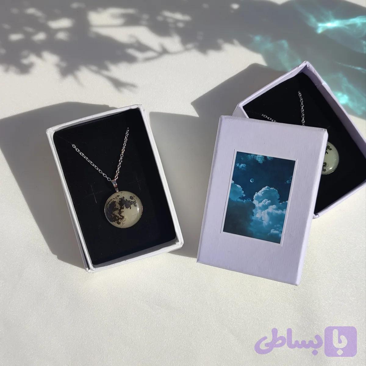 گردنبند ماه شبتاب