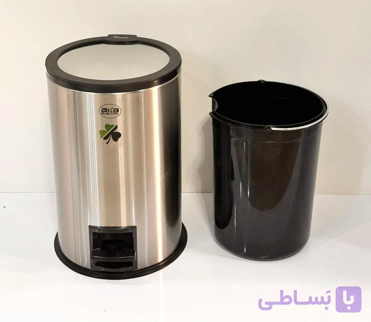 سطل زباله 5 لیترآکا مدل پدالی درب آیینه ای