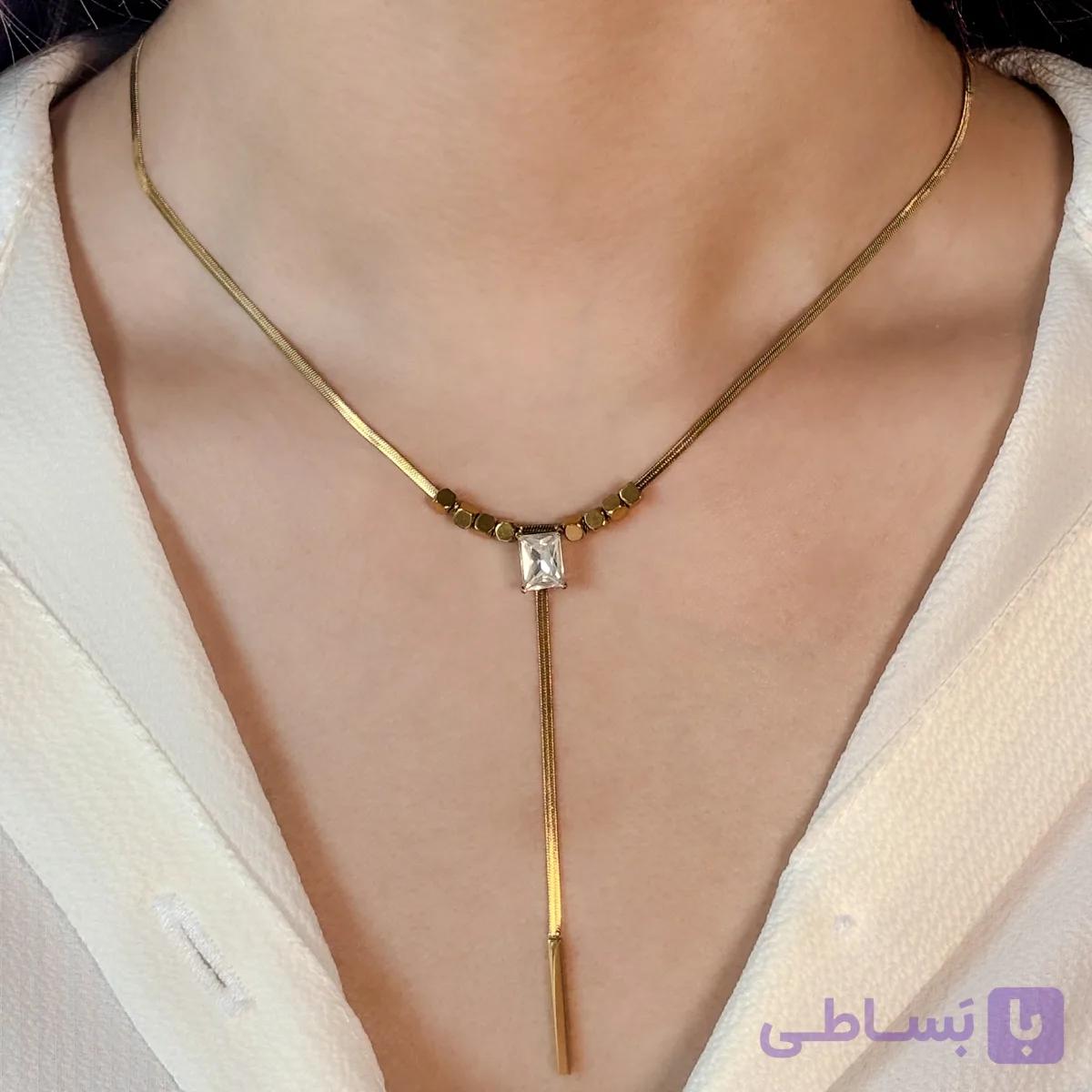 گردنبند پوست ماری تک نگین 104