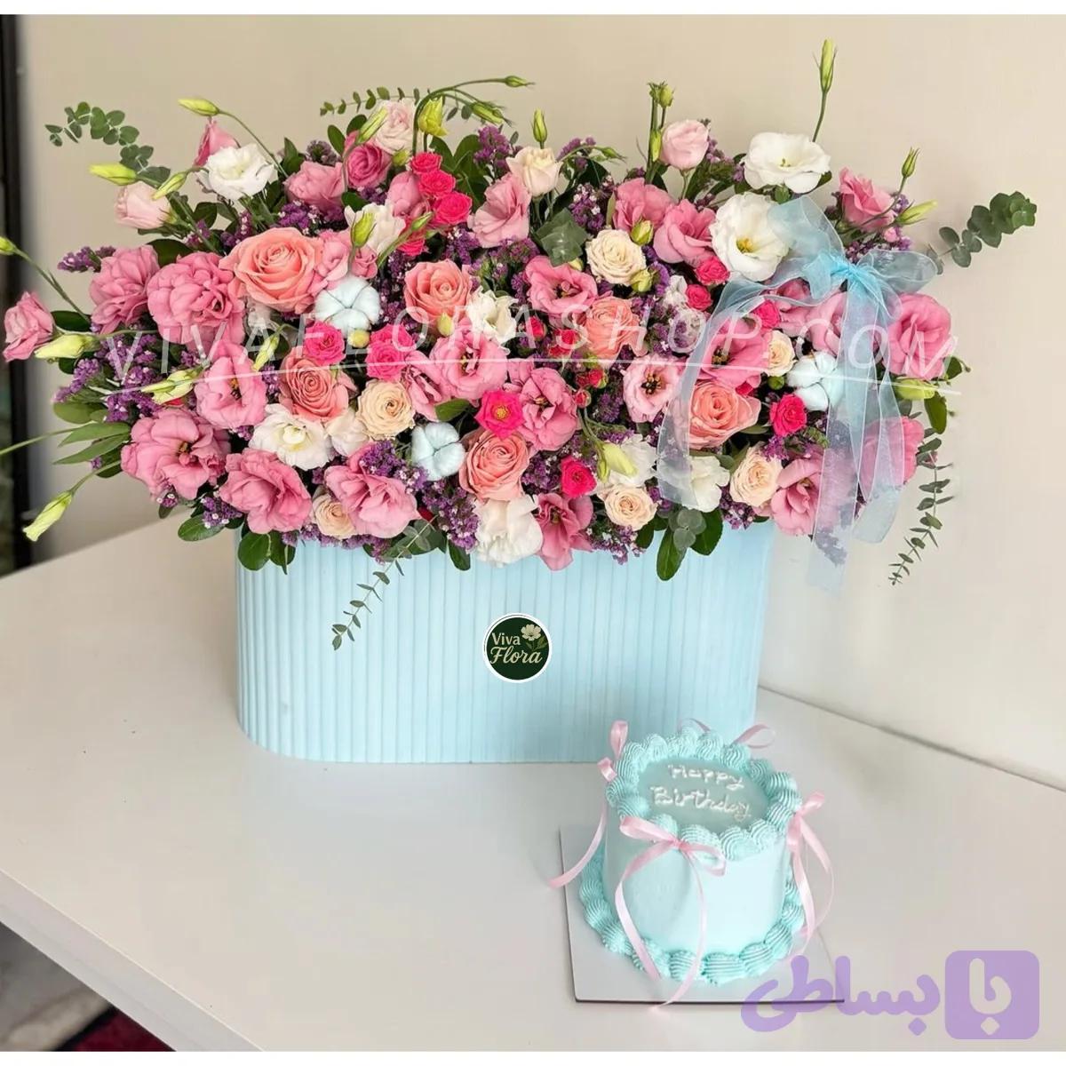 باکس گل و کیک شادی مخملی