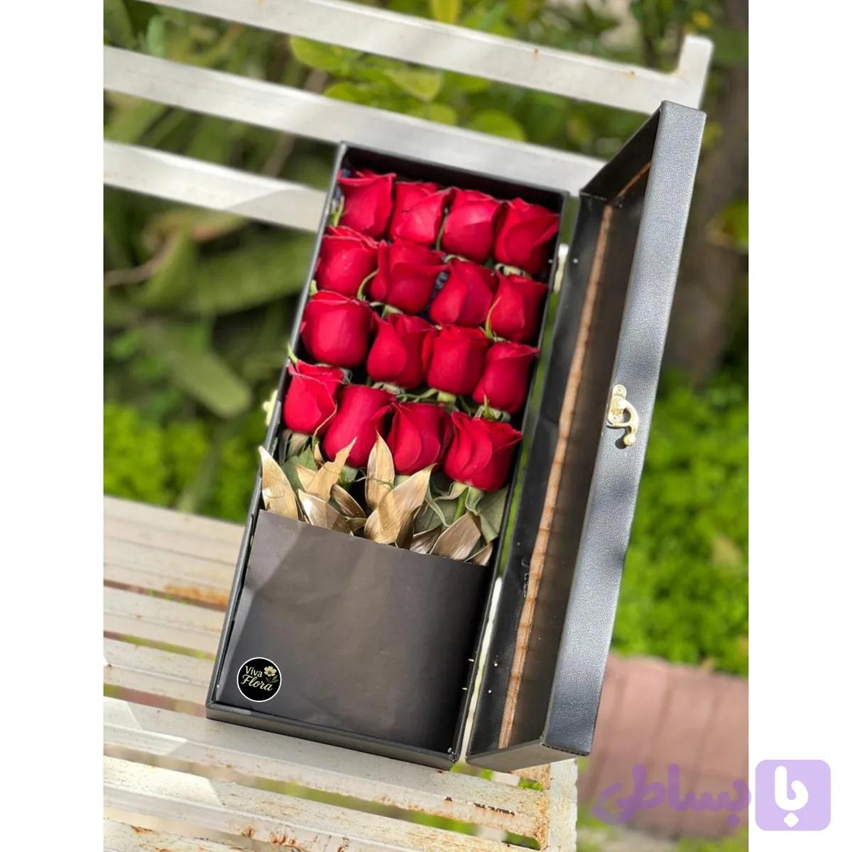 باکس گل رز ماه سرخ