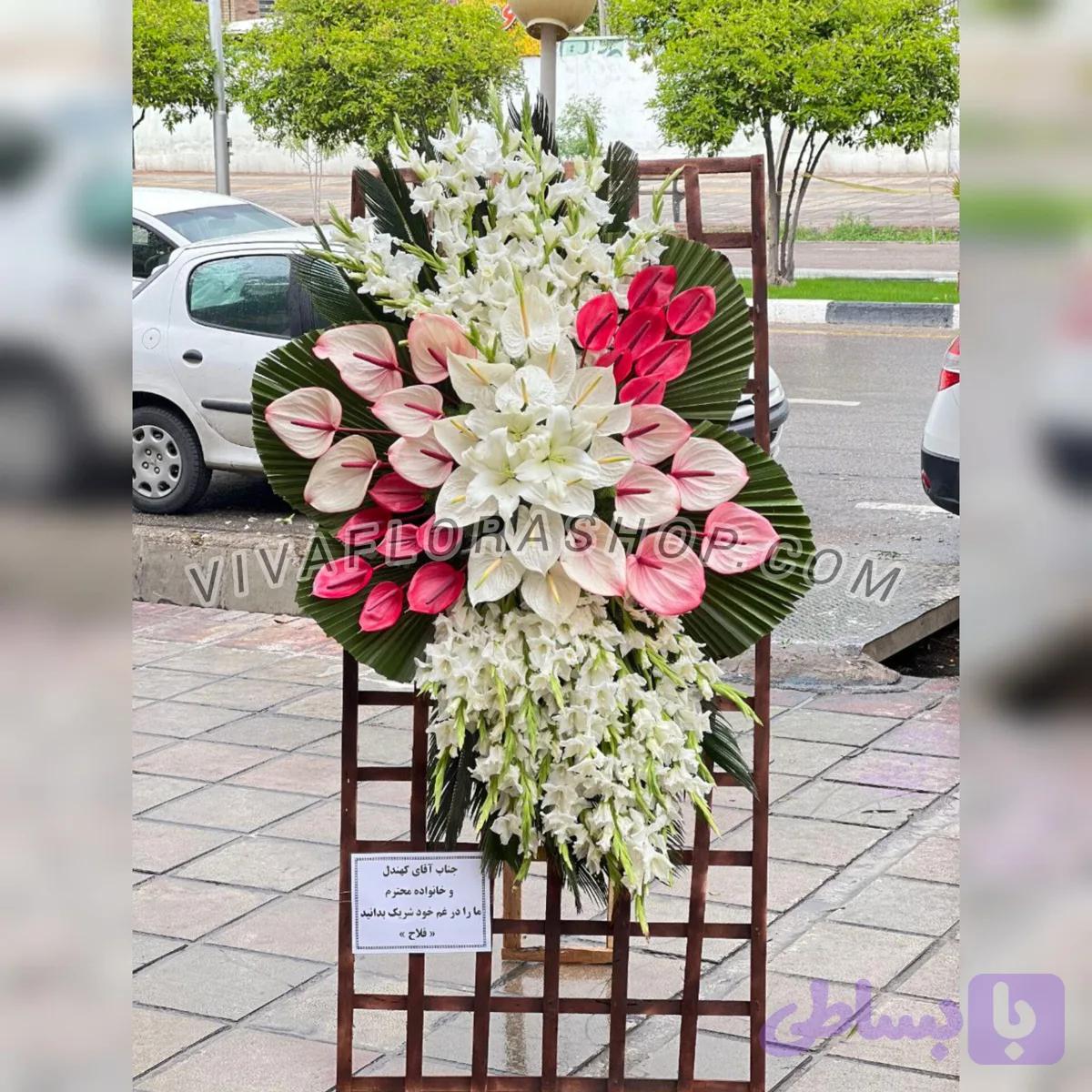 تاج گل سفیر مهر در سکوت