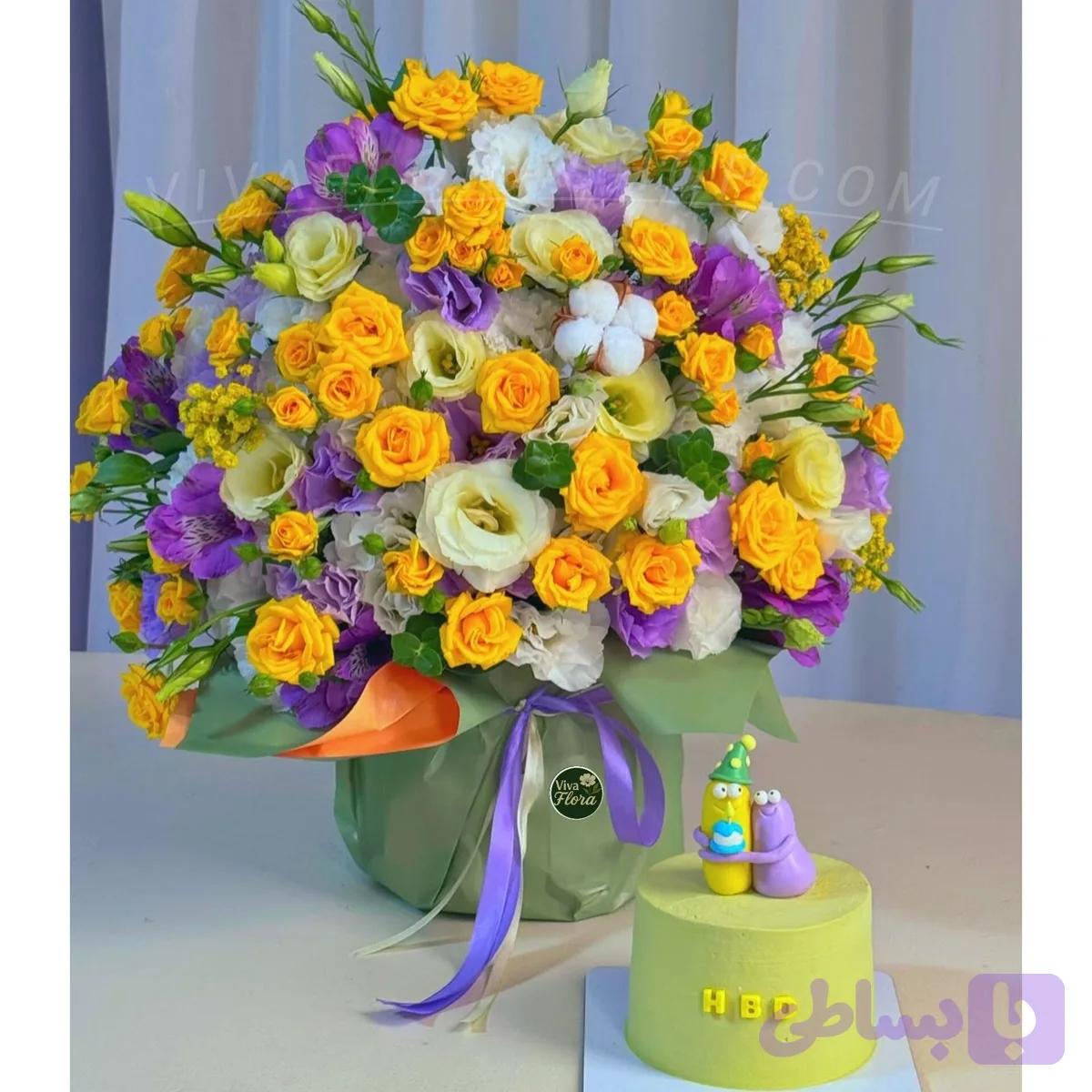 جار گل شادی رنگارنگ به همراه کیک