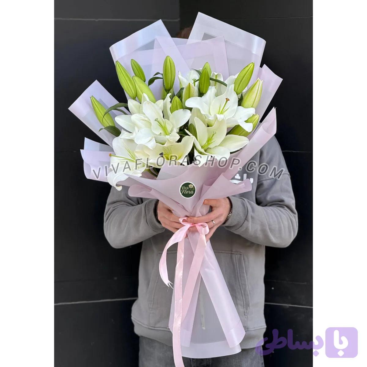 دسته گل آرامش مهتابی