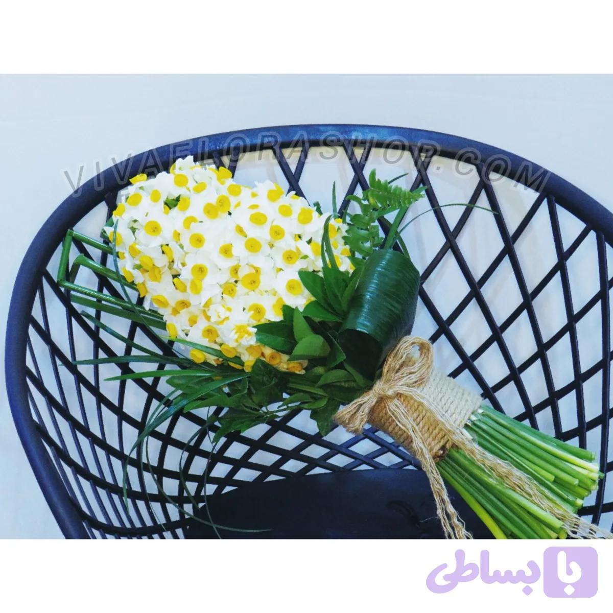 دسته گل 100 شاخه نرگس