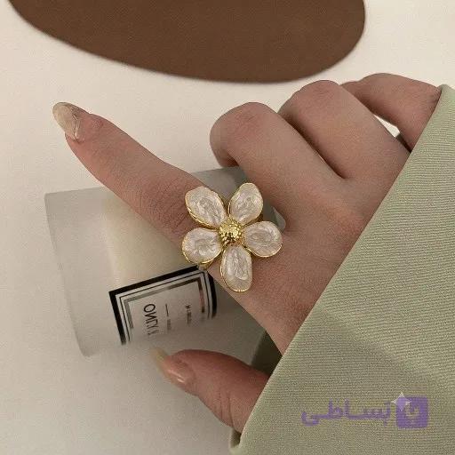 انگشتر میناکاری مدل گل درشت سفید کد۵۵۳ — تصویر 1
